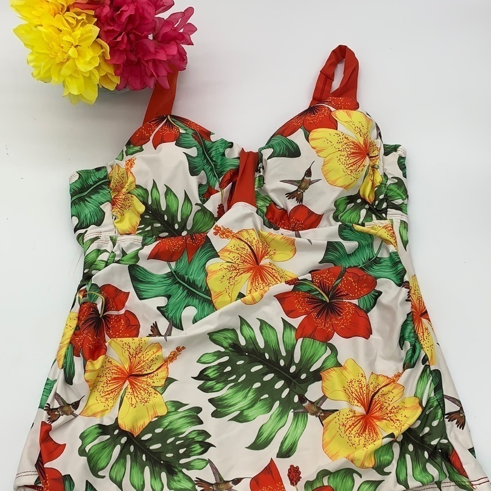 Alex Marie Red Grn Floral Tankini Swimsuit Top 12 SW2038
